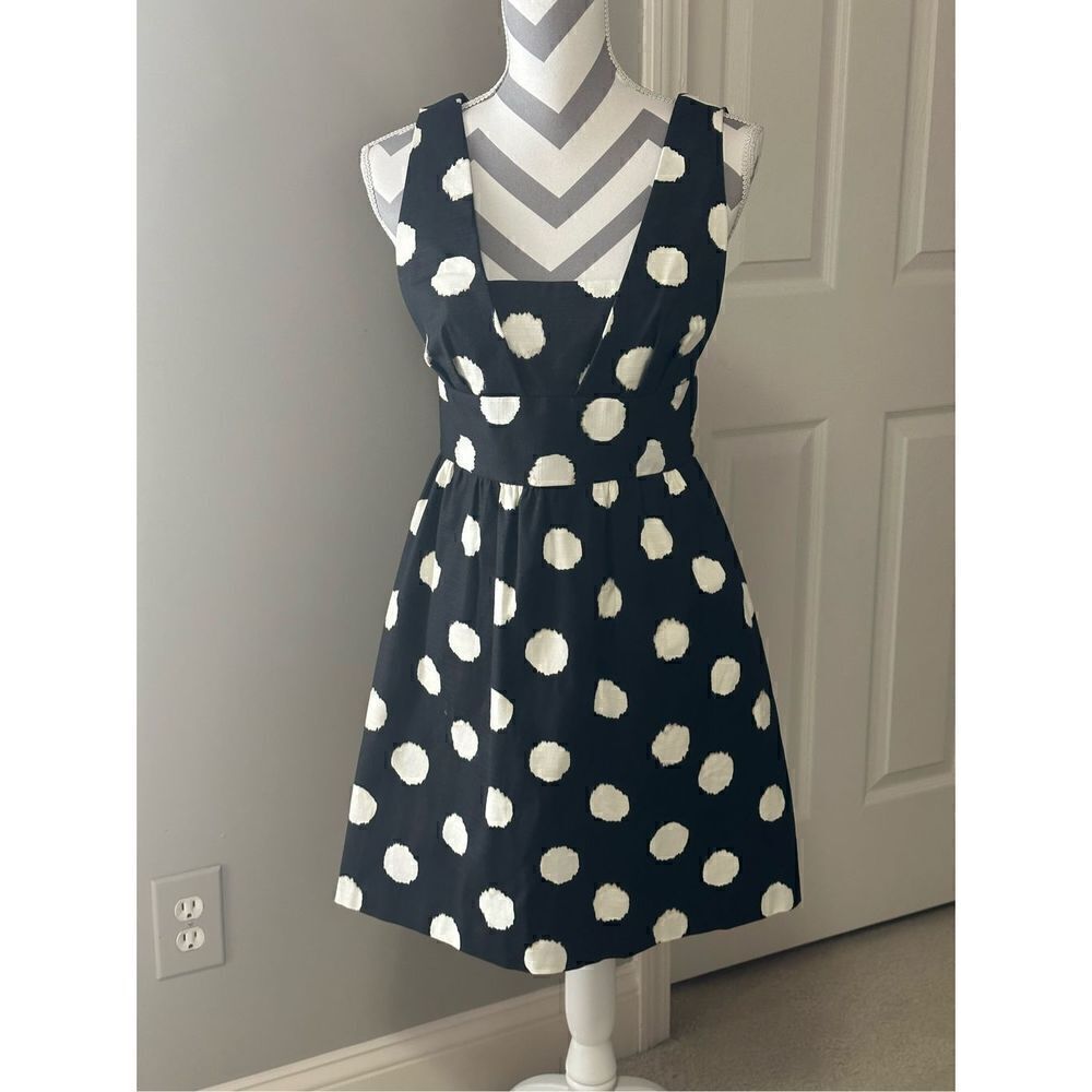 Adorable LBD, by Loft 